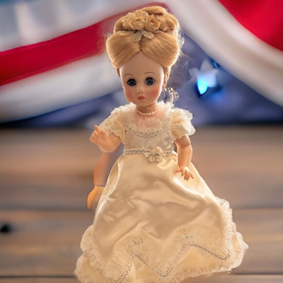 Madame Alexandra Louise Adams first lady doll in original box - Picture 1 of 12